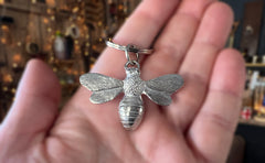 Bee Keyring (Solid Pewter)