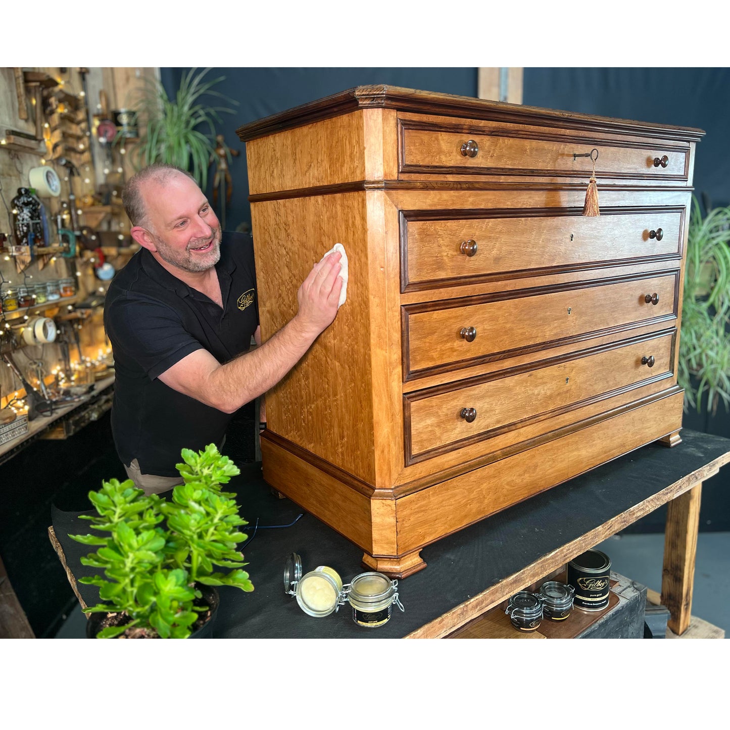 Simon Polishing maple chest 