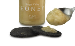 Gilboys Teign Valley Set Honey on charcoal crackers